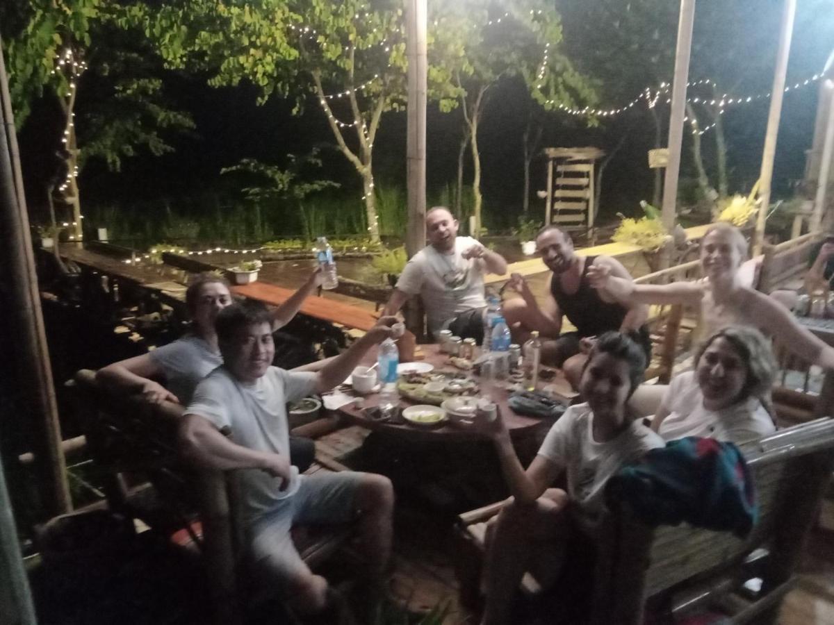 Truong Huy Homestay Mai Chau Exterior foto
