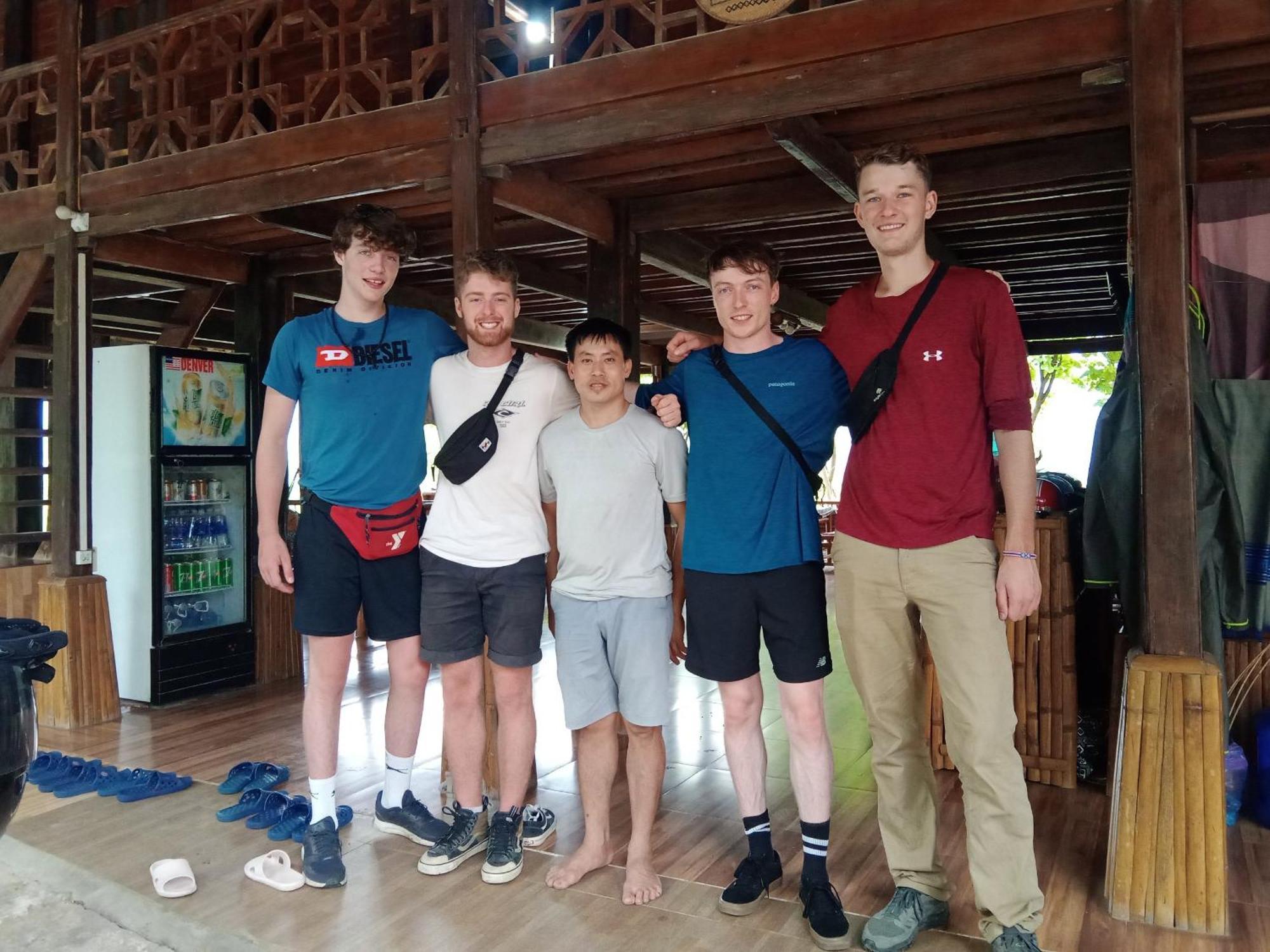 Truong Huy Homestay Mai Chau Exterior foto